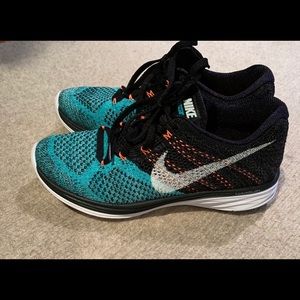 Nike Flyknit Lunar 3